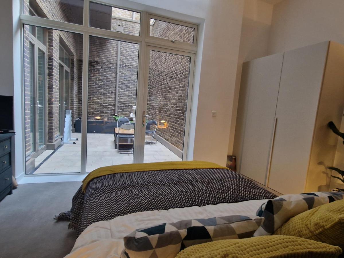 Double Bedroom In Modern Appartamento *